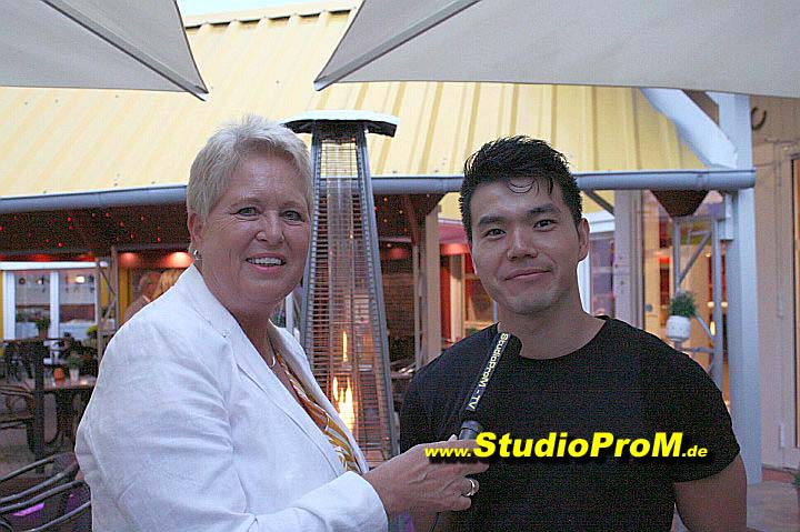 Das_Premierenforum_mit_Gaby_Ballmann&Hans-Joerg_Loh_auf_97,6MHz