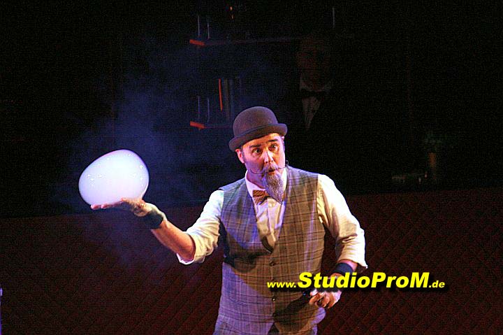 Das_Premierenforum_mit_Gaby_Ballmann&Hans-Joerg_Loh_auf_97,6MHz