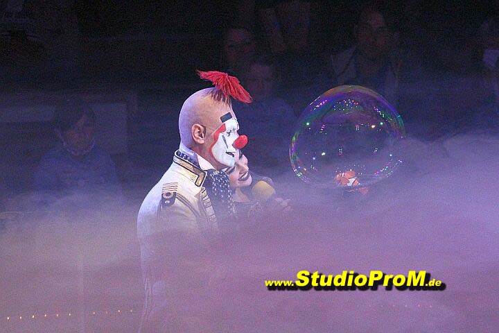 Das_Premierenforum_mit_Gaby_Ballmann&Hans-Joerg_Loh_auf_97,6MHz