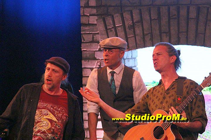 Das_Premierenforum_mit_Gaby_Ballmann&Hans-Joerg_Loh_auf_97,6MHz