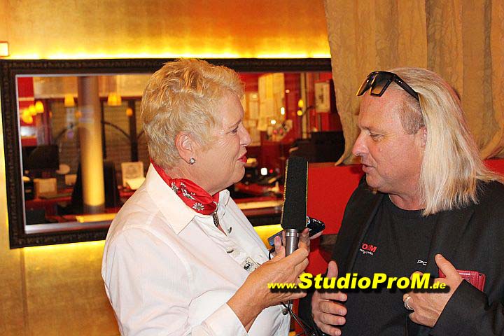 Das_Premierenforum_mit_Gaby_Ballmann&Hans-Joerg_Loh_auf_97,6MHz