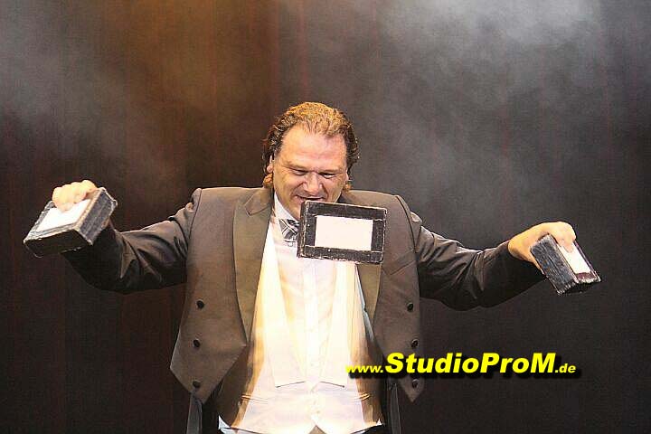 Das_Premierenforum_mit_Gaby_Ballmann&Hans-Joerg_Loh_auf_97,6MHz