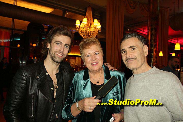 Das_Premierenforum_mit_Gaby_Ballmann&Hans-Joerg_Loh_auf_97,6MHz