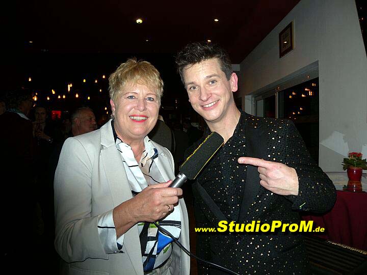 Das_Premierenforum_mit_Gaby_Ballmann&Hans-Joerg_Loh_auf_97,6MHz