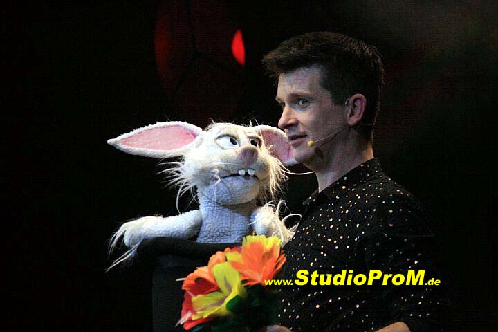 Das_Premierenforum_mit_Gaby_Ballmann&Hans-Joerg_Loh_auf_97,6MHz