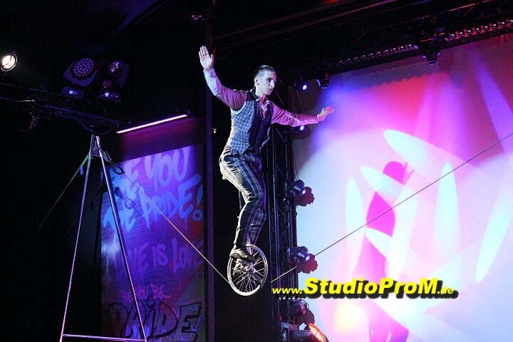 Das_Premierenforum_mit_Gaby_Ballmann_&_Hans-Joerg_Loh_auf_97,6MHz